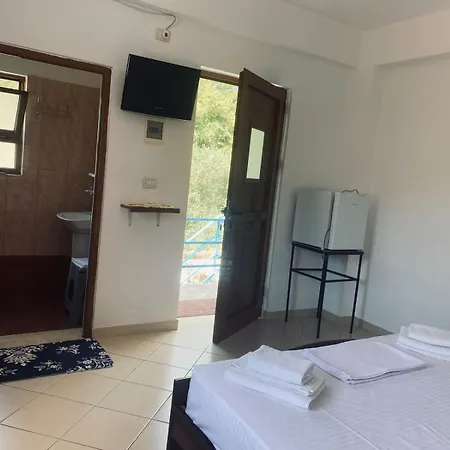 Olive Nest Bunec Bed & Breakfast Sasaj